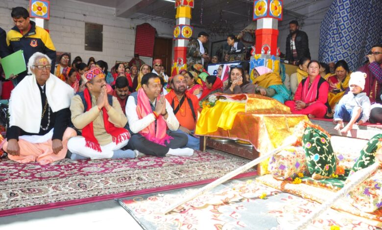 25 नवंबर को होंगे श्री बदरीनाथ धाम के कपाट बंद 25 नवंबर को होंगे श्री बदरीनाथ धाम के कपाट बंद